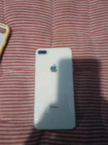 iPhone 8 plus em bom estado 