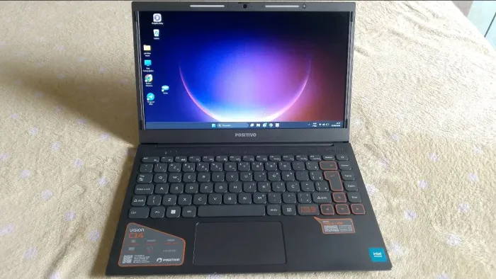 Netbook semi-novo