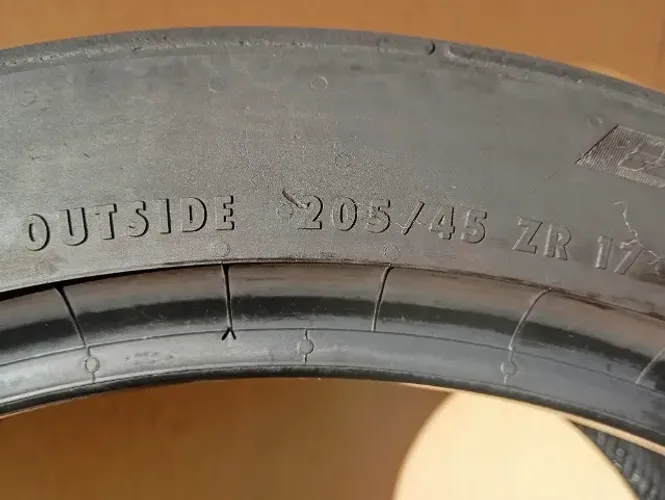 Pneus 205/45/17 usados