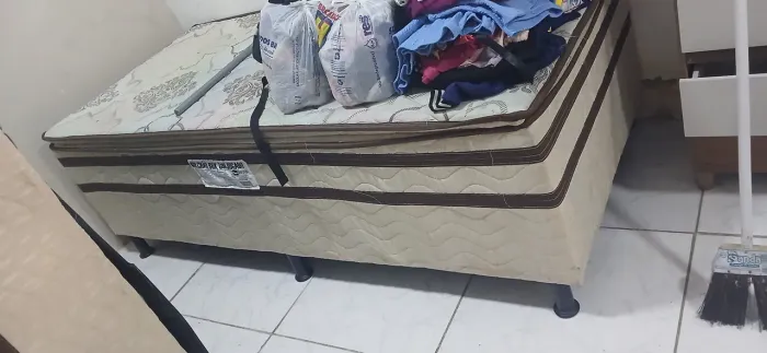 Cama box solteiro nova