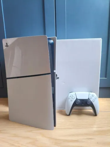 Pleystation 5 slim