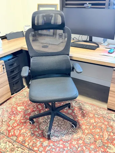 Cadeira Ergonômica Escritório Luvinco Montada