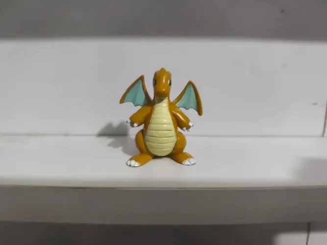 Pokemon Miniatura Tomy Dragonite - 1 Peça
