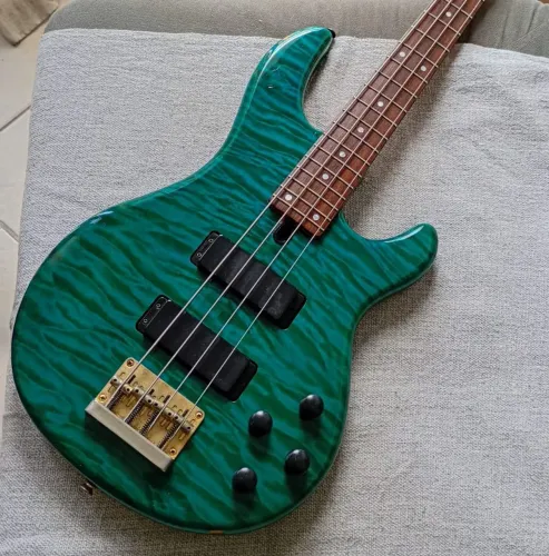 Baixo Yamaha BBG4AII