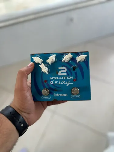 Pedal Furhmann modulation/delay