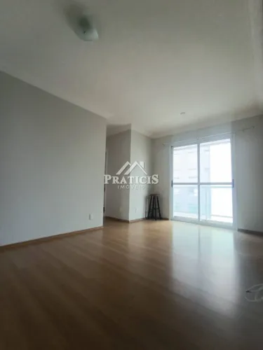 Apartamento com 2 vagas de garagem, ao lado do metrô Vila Mariana.