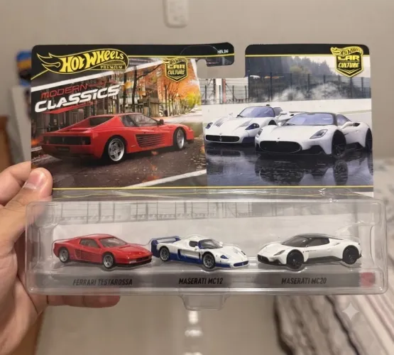 Hot wheels ferrari testarossa + Pack duplo maserati