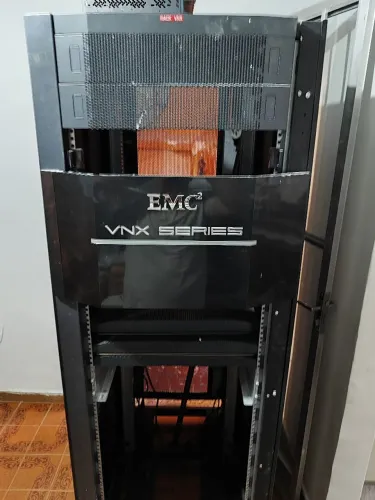 Rack Servidor Data Center EMC VNX Series 44U + Sistema Elétrico Redundante Completo
