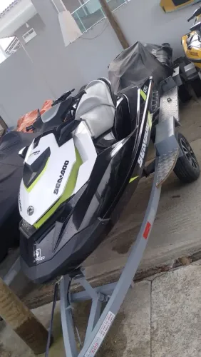 Jet Ski Sea-Doo 130