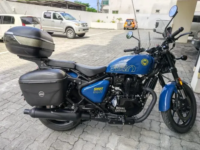 ROYAL ENFIELD SHOTGUN 650 - APENAS 6.450 KM - Pronta para viajar.