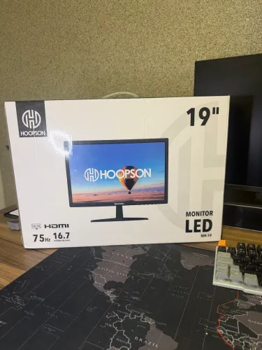 Monitor 19 polegadas fechado