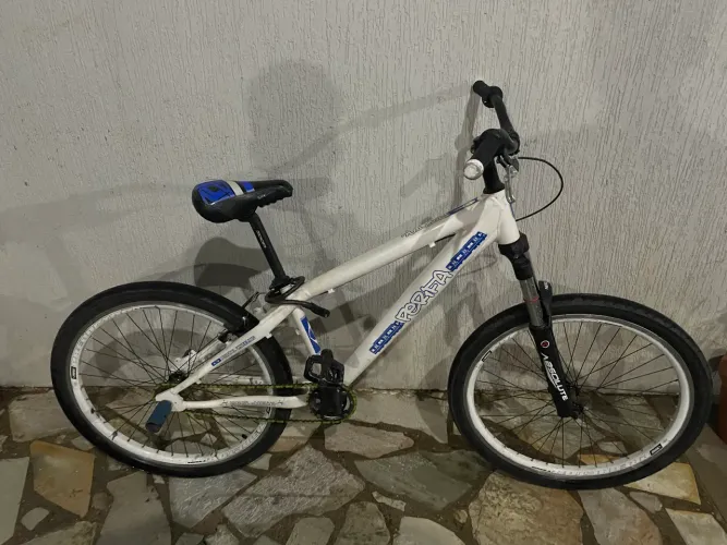 Bicicleta perifa portal weeling branca com azul 