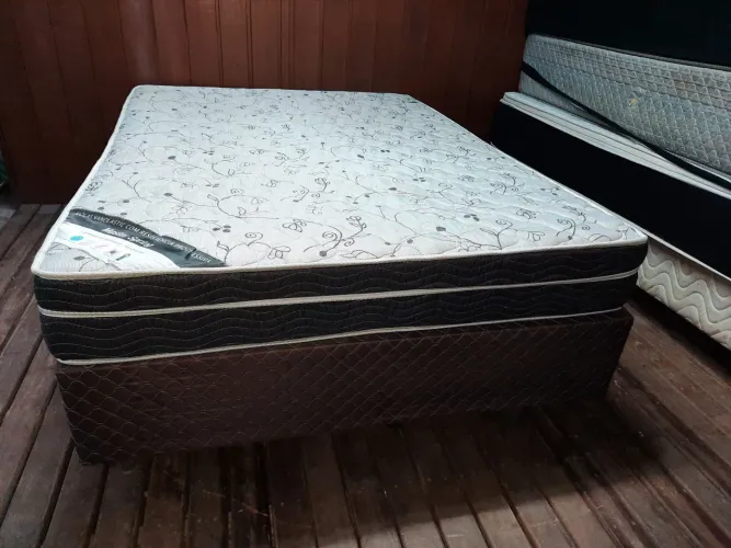 Cama Box de casal