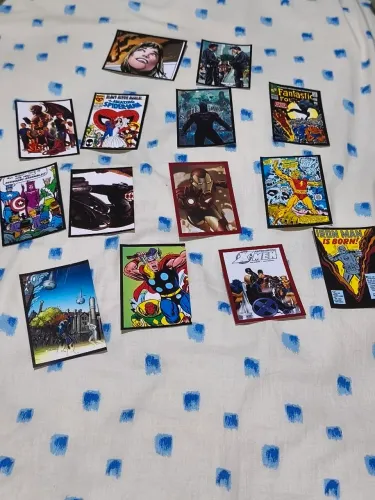 14 Figurinhas Marvel Anniversary 80 Years.