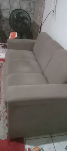 Vendo esse sofá estofado napoli de três lugares 