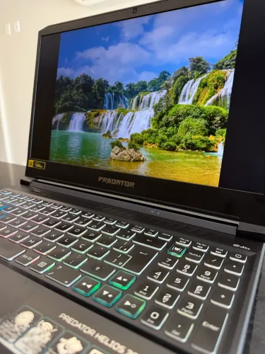 Acer Predator Helios 300 | i7 | RTX 2070 8GB | 32GB RAM | SSD 512GB