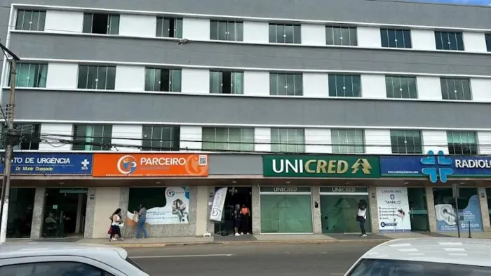 Sala Comercial no "Centro Empresarial Santa Therezinha" - Centro - Itaperuna/RJ