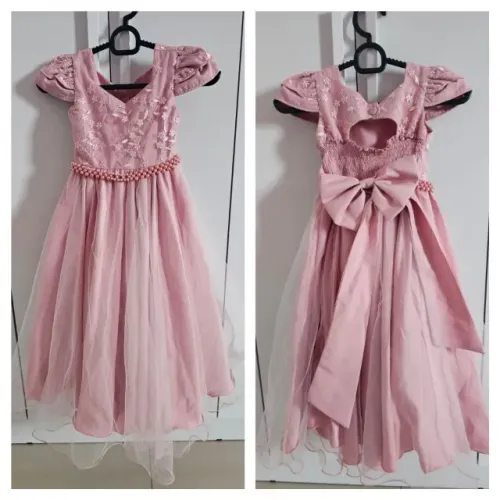 Lote de vestido festa tamanho 2 e 4 (5 peças)