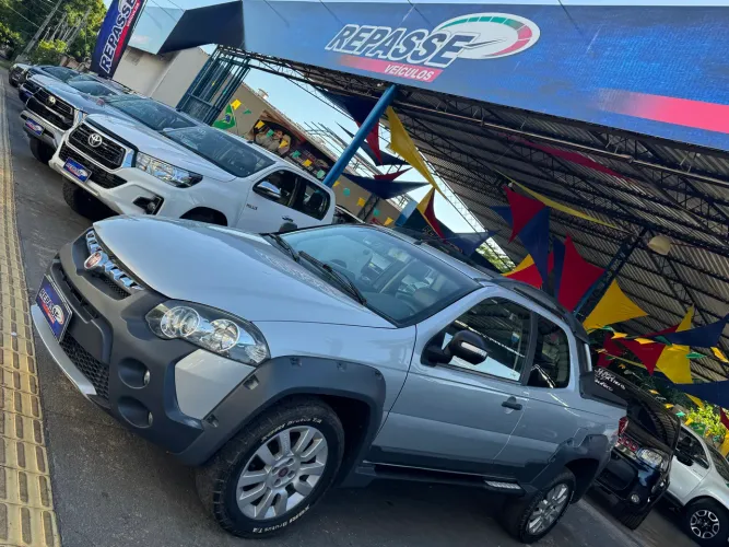Fiat Strada Adventure1.8/ 1.8 Locker Flex CD 2014