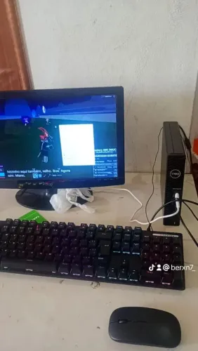 Pc Dell optiplex 3080 mini com monitor vendendo o sair hj