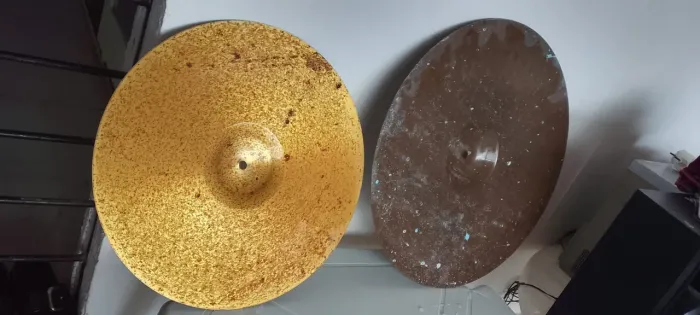 Pratos de bateria