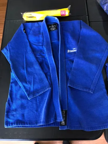 Kimono stormstrong a2 usado