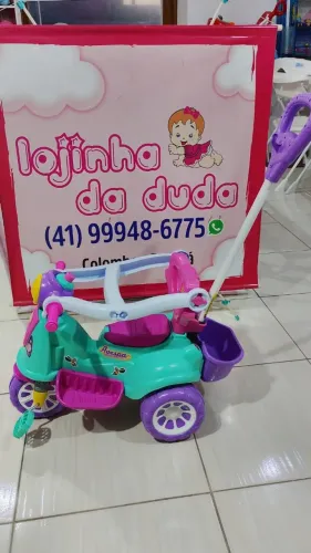 Triciclo passeio/ Pedal Avespa Maral Rosa verde, até 30kg