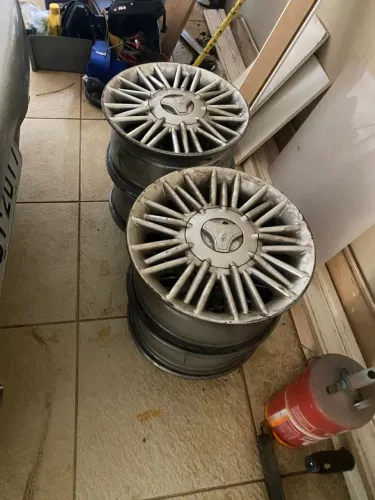 Rodas Momo Symbol Aro 15 4x100
