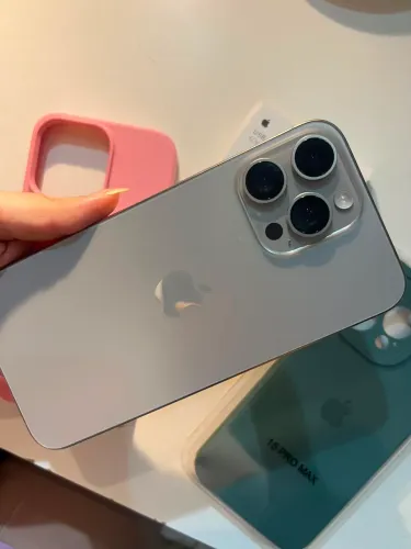 iPhone 15 pro Max