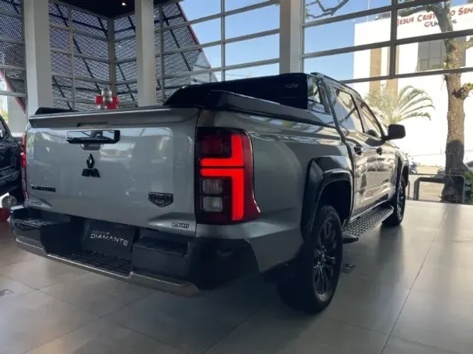 Mitsubishi TRITON Katana 2.4 CD 4X4 TB Diesel Aut. 2026