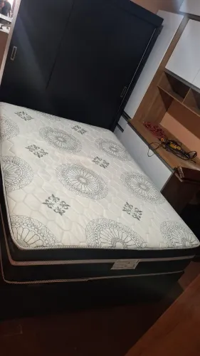 CAMA BOX CASAL BAÚ CONSERVADA
