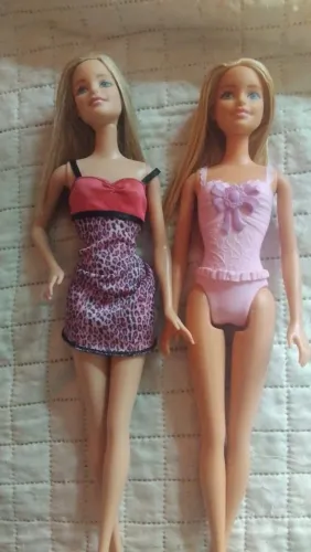 Vendo 3 barbie por 100 reais