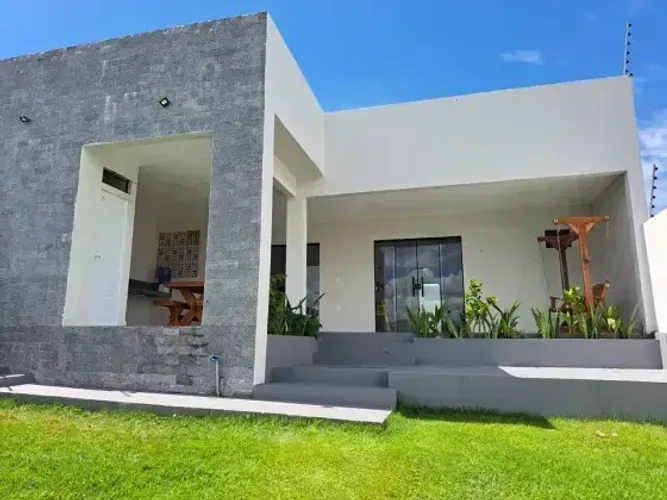 Lene Pegado Vende Casa de 3/4 a P/Fechada em Salinas no condomínio Vale do Sala bairro sw