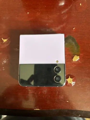 Galaxy Z flip 4(defeito na tela)