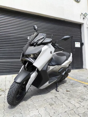 Xmax 250 connected único dono 