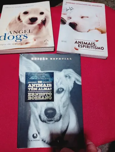 Lote de 3 livros espírita sobre cachorro ?