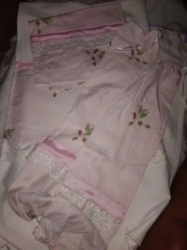 Edredon e roupas infantil