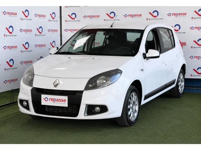 Renault Sandero Privilège Hi-flex 1.6 16V 5P AUT 2014