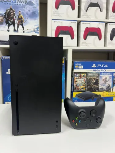 Xbox Series X semi novo com 1 controle - 4.899 no *DINHEIRO ou 4.999,00 no PIX - pego seu