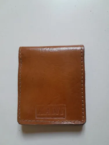 Kami Italian Style 100% hand made leather goods.