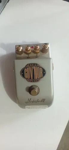Pedal Marshall Guvnoir distorção 