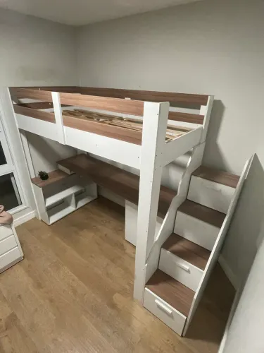 Cama Office solteiro com escrivaninha
