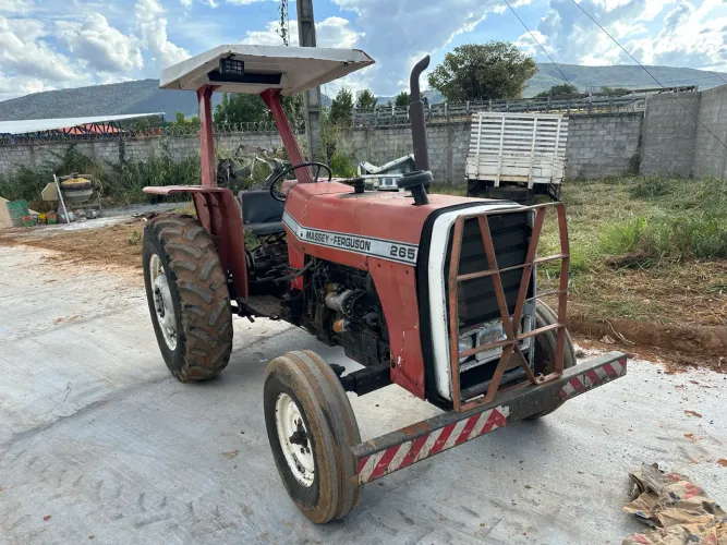 Trator Massey Ferguson 265