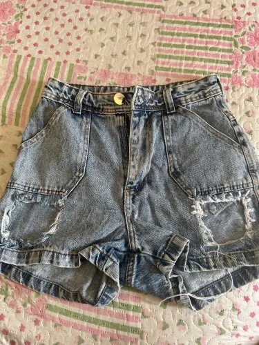 Short jeans