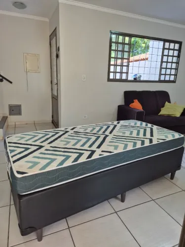 Colchão e cama box de solteiro Ortobom