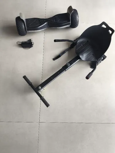Hoverbord off road seminovo, inclui cadeirinha, carregador original e capa original