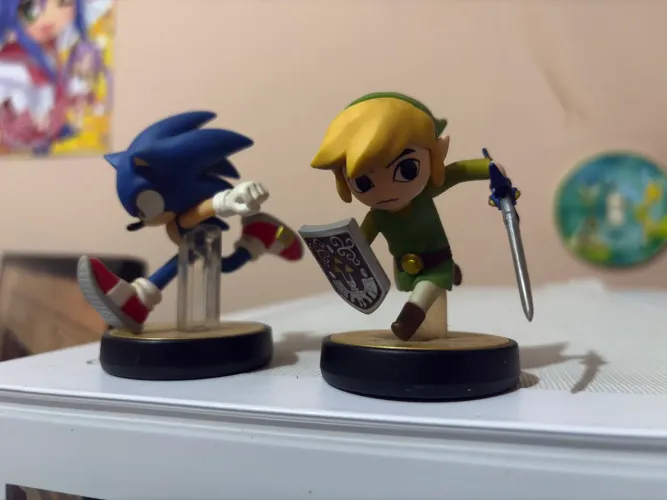 Amiibo sonic + Toon link