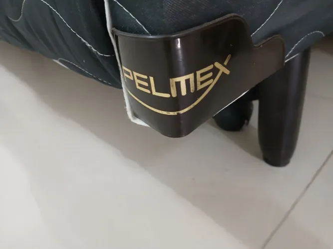 Cama box, solteiro, com auxiliar e com molas.