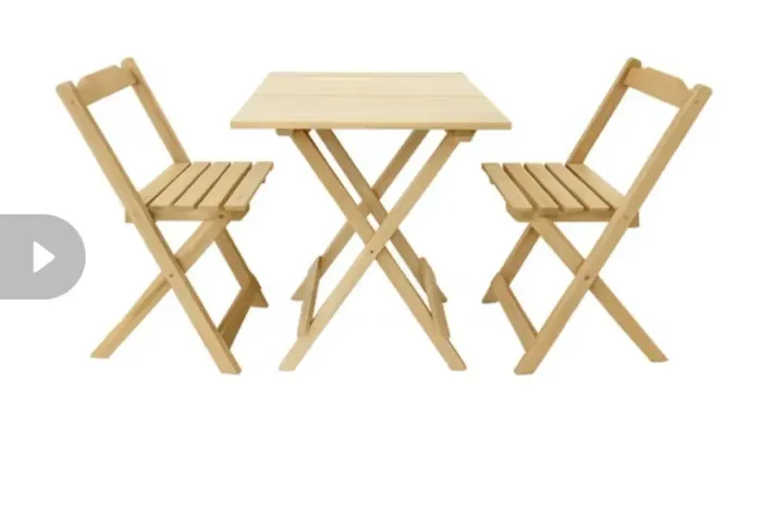Mesa pequena 2 cadeiras