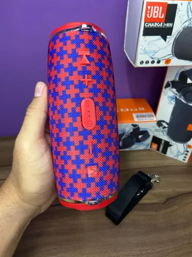 *Caixa de Som portátil Charge 3+mini*